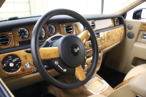 Used 2006 Rolls-Royce Phantom for sale Sold at Bugatti of Greenwich in Greenwich CT 06830 20