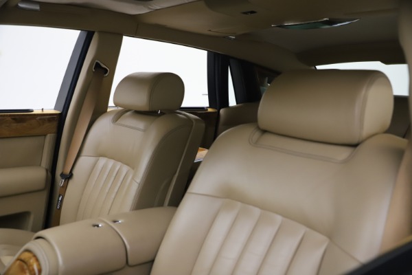 Used 2006 Rolls-Royce Phantom for sale $109,900 at Bugatti of Greenwich in Greenwich CT 06830 23
