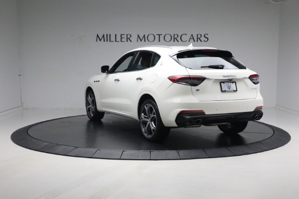 Used 2021 Maserati Levante Q4 for sale Sold at Bugatti of Greenwich in Greenwich CT 06830 10