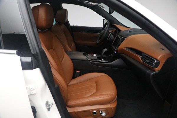 Used 2021 Maserati Levante Q4 for sale Sold at Bugatti of Greenwich in Greenwich CT 06830 28
