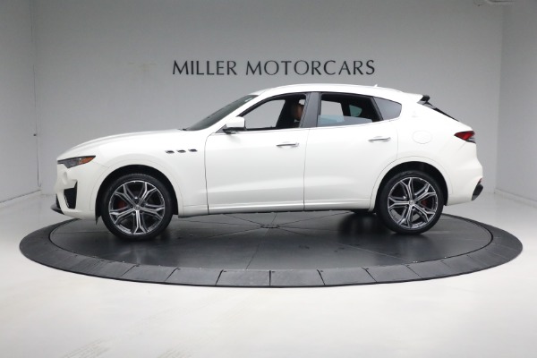 New 2021 Maserati Levante Q4 for sale Sold at Bugatti of Greenwich in Greenwich CT 06830 5