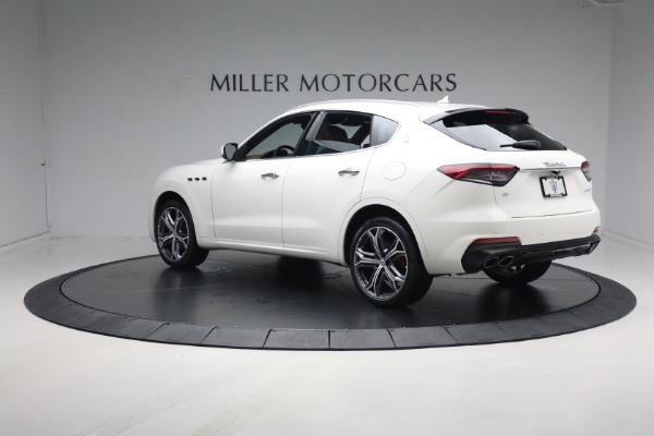 Used 2021 Maserati Levante Q4 for sale Sold at Bugatti of Greenwich in Greenwich CT 06830 9