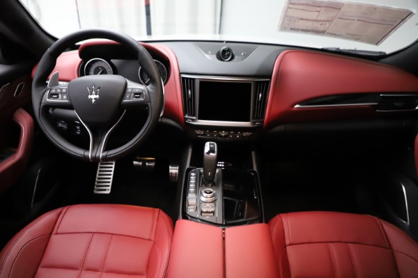 New 2021 Maserati Levante Q4 GranSport for sale Sold at Bugatti of Greenwich in Greenwich CT 06830 17