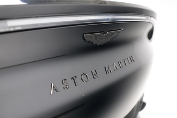 Used 2021 Aston Martin DBX for sale Sold at Bugatti of Greenwich in Greenwich CT 06830 22
