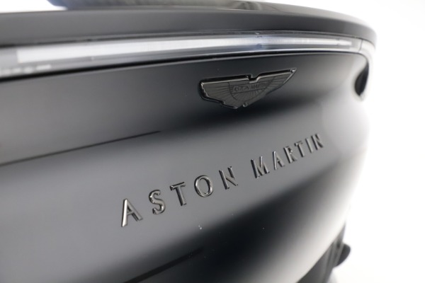 Used 2021 Aston Martin DBX for sale Sold at Bugatti of Greenwich in Greenwich CT 06830 22