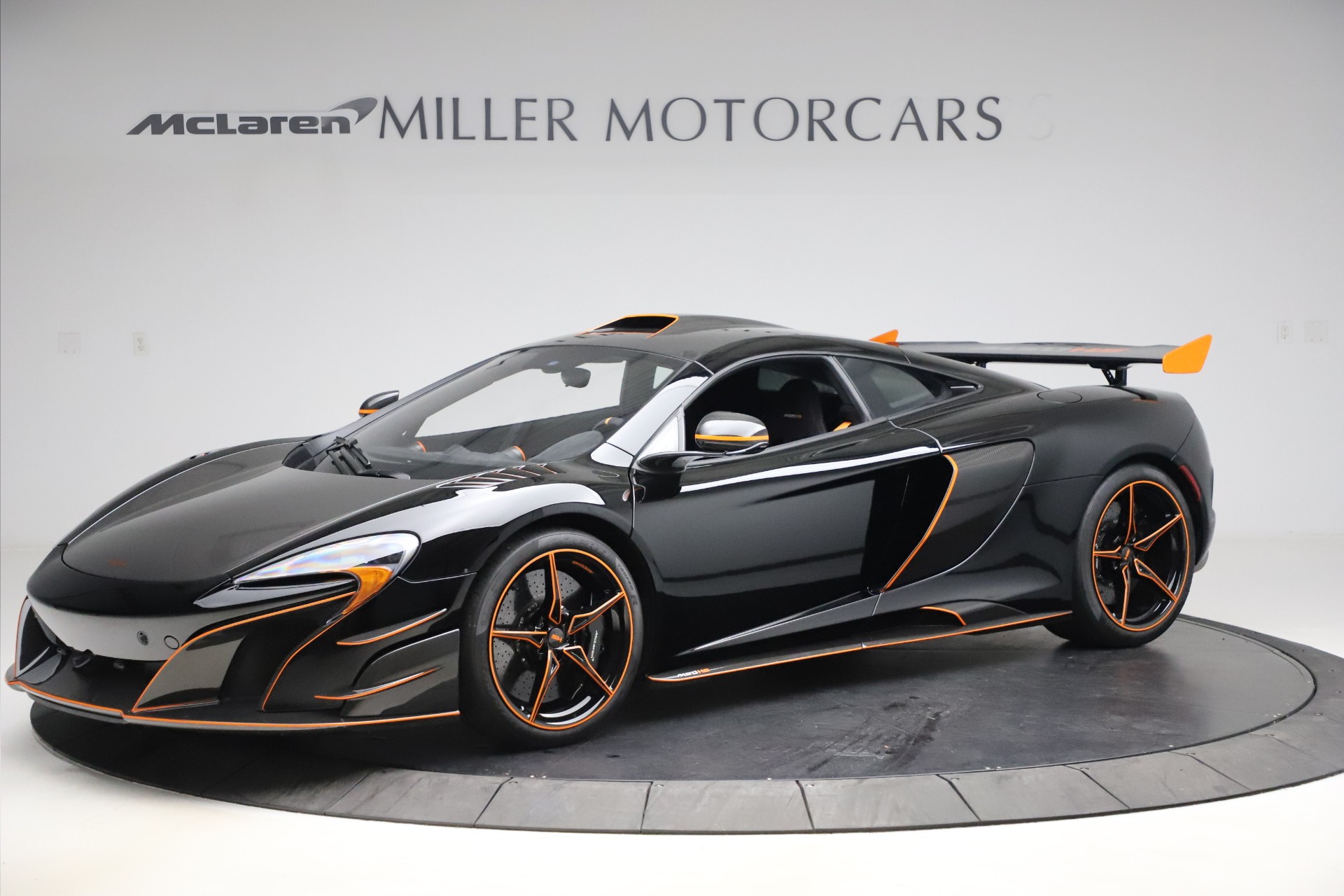 Used 2016 McLaren 688 MSO HS for sale $624,900 at Bugatti of Greenwich in Greenwich CT 06830 1