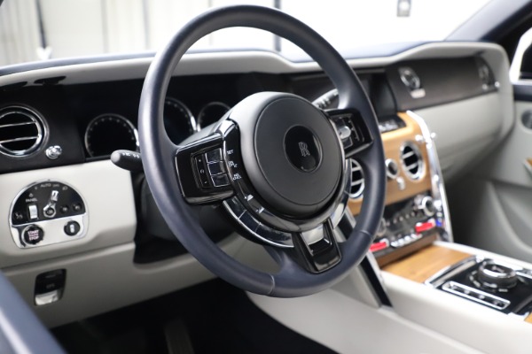 Used 2019 Rolls-Royce Cullinan for sale $349,900 at Bugatti of Greenwich in Greenwich CT 06830 13