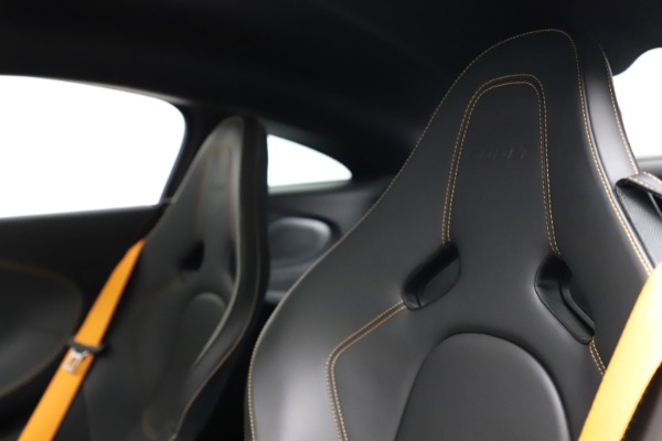 Used 2019 McLaren 600LT for sale $234,900 at Bugatti of Greenwich in Greenwich CT 06830 18