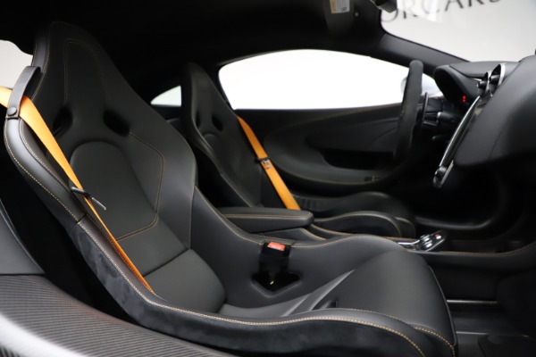 Used 2019 McLaren 600LT for sale $234,900 at Bugatti of Greenwich in Greenwich CT 06830 21