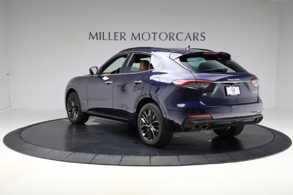 Used 2021 Maserati Levante Q4 GranSport for sale Sold at Bugatti of Greenwich in Greenwich CT 06830 3
