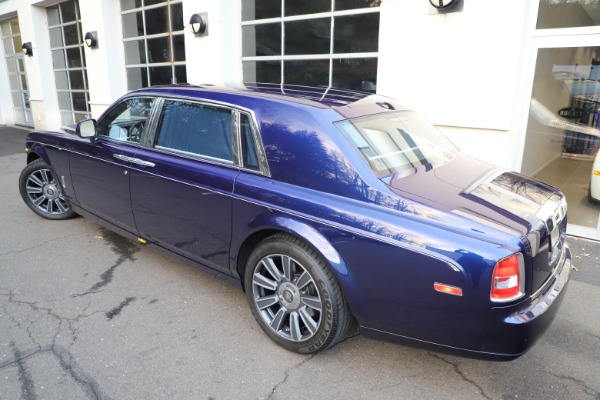 Used 2016 Rolls-Royce Phantom EWB for sale Sold at Bugatti of Greenwich in Greenwich CT 06830 5
