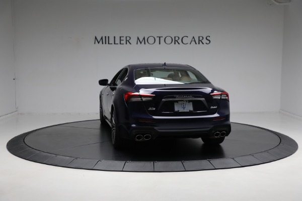 Used 2021 Maserati Ghibli S Q4 for sale Sold at Bugatti of Greenwich in Greenwich CT 06830 12