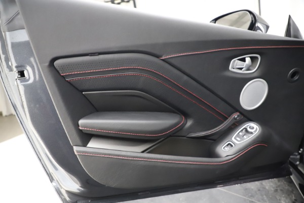 New 2021 Aston Martin Vantage Roadster Convertible for sale Sold at Bugatti of Greenwich in Greenwich CT 06830 25