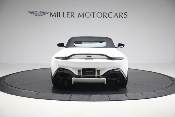 New 2021 Aston Martin Vantage Roadster Convertible for sale $189,186 at Bugatti of Greenwich in Greenwich CT 06830 16