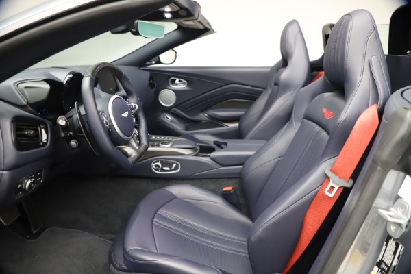Used 2021 Aston Martin Vantage Roadster for sale $139,900 at Bugatti of Greenwich in Greenwich CT 06830 22