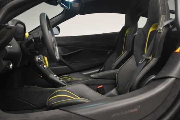 Used 2018 McLaren 720S Performance for sale $234,900 at Bugatti of Greenwich in Greenwich CT 06830 19