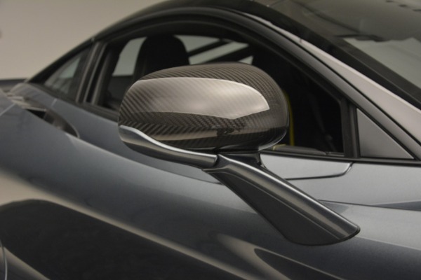 Used 2018 McLaren 720S Performance for sale $234,900 at Bugatti of Greenwich in Greenwich CT 06830 25