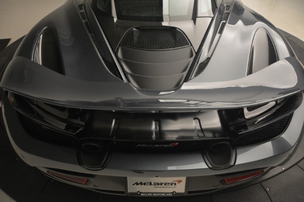 Used 2018 McLaren 720S Performance for sale Sold at Bugatti of Greenwich in Greenwich CT 06830 26