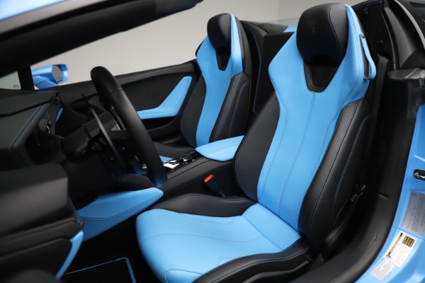 Used 2016 Lamborghini Huracan LP 610-4 Spyder for sale Sold at Bugatti of Greenwich in Greenwich CT 06830 19