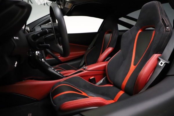 Used 2018 McLaren 720S Performance for sale Sold at Bugatti of Greenwich in Greenwich CT 06830 18