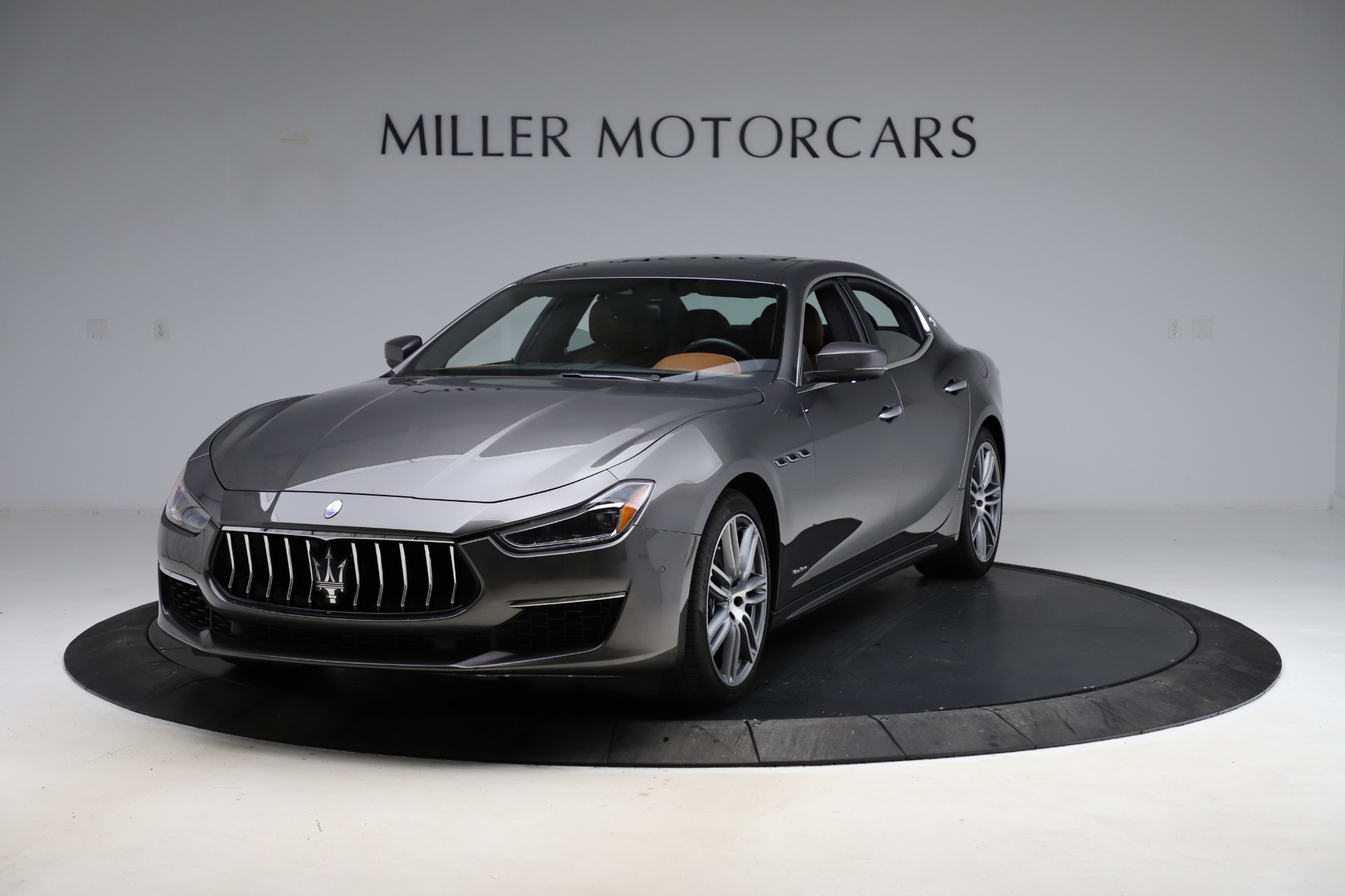 Used 2018 Maserati Ghibli SQ4 GranLusso for sale Sold at Bugatti of Greenwich in Greenwich CT 06830 1