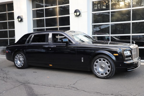 Used 2015 Rolls-Royce Phantom EWB for sale Sold at Bugatti of Greenwich in Greenwich CT 06830 3