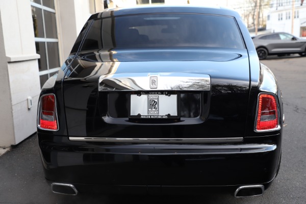 Used 2015 Rolls-Royce Phantom EWB for sale Sold at Bugatti of Greenwich in Greenwich CT 06830 6