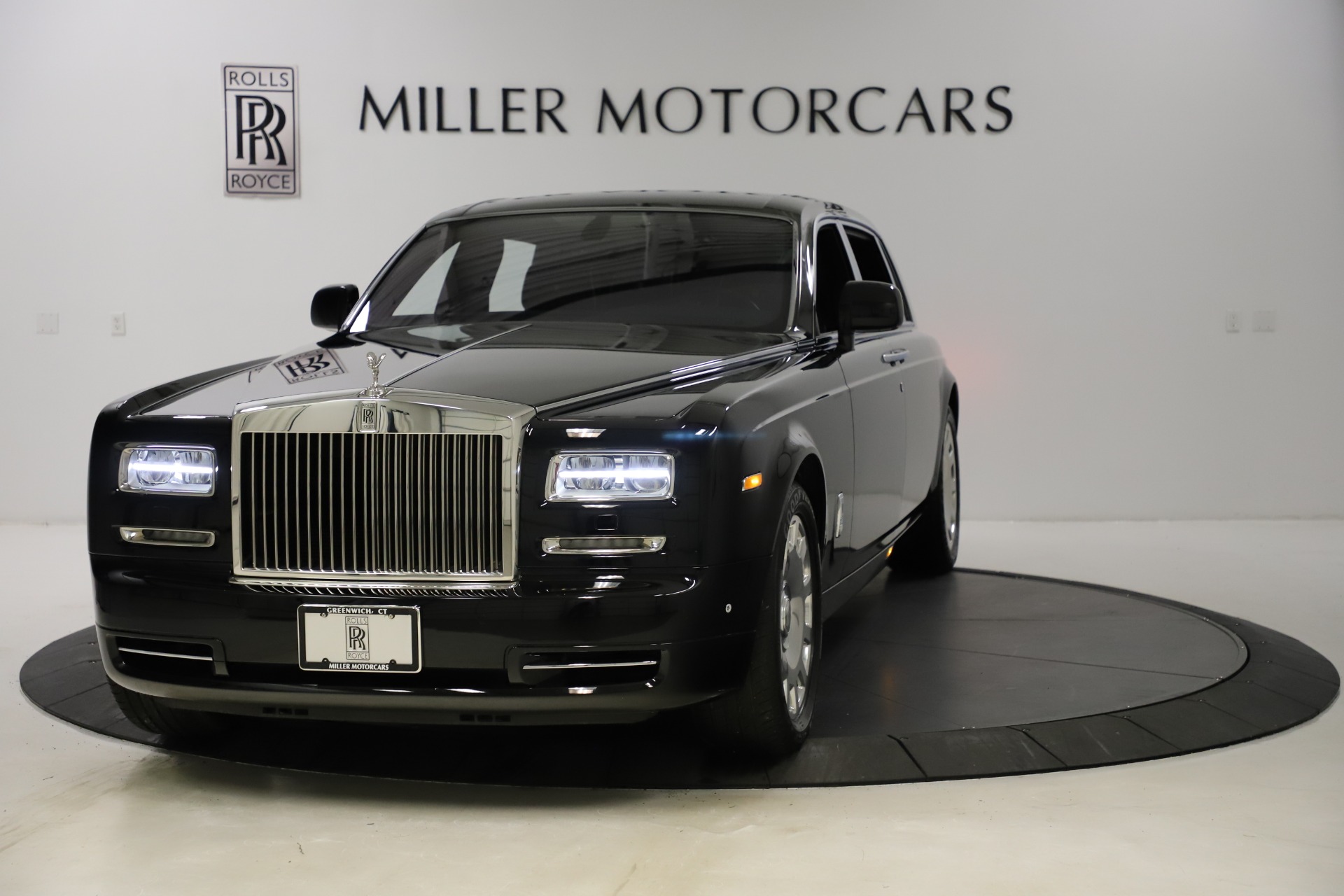 Used 2015 Rolls-Royce Phantom EWB for sale Sold at Bugatti of Greenwich in Greenwich CT 06830 1