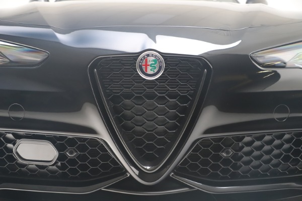 New 2021 Alfa Romeo Giulia Ti Sport Q4 for sale Sold at Bugatti of Greenwich in Greenwich CT 06830 13