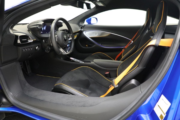New 2023 McLaren Artura for sale $277,250 at Bugatti of Greenwich in Greenwich CT 06830 21