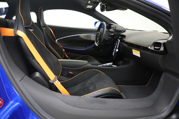 New 2023 McLaren Artura for sale $277,250 at Bugatti of Greenwich in Greenwich CT 06830 24