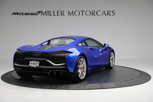New 2023 McLaren Artura for sale $277,250 at Bugatti of Greenwich in Greenwich CT 06830 6