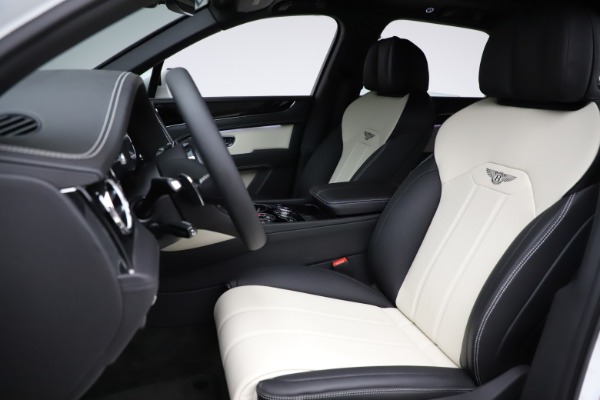 New 2021 Bentley Bentayga V8 for sale Call for price at Bugatti of Greenwich in Greenwich CT 06830 19
