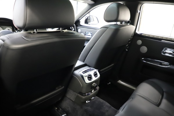 Used 2016 Rolls-Royce Ghost for sale Sold at Bugatti of Greenwich in Greenwich CT 06830 16