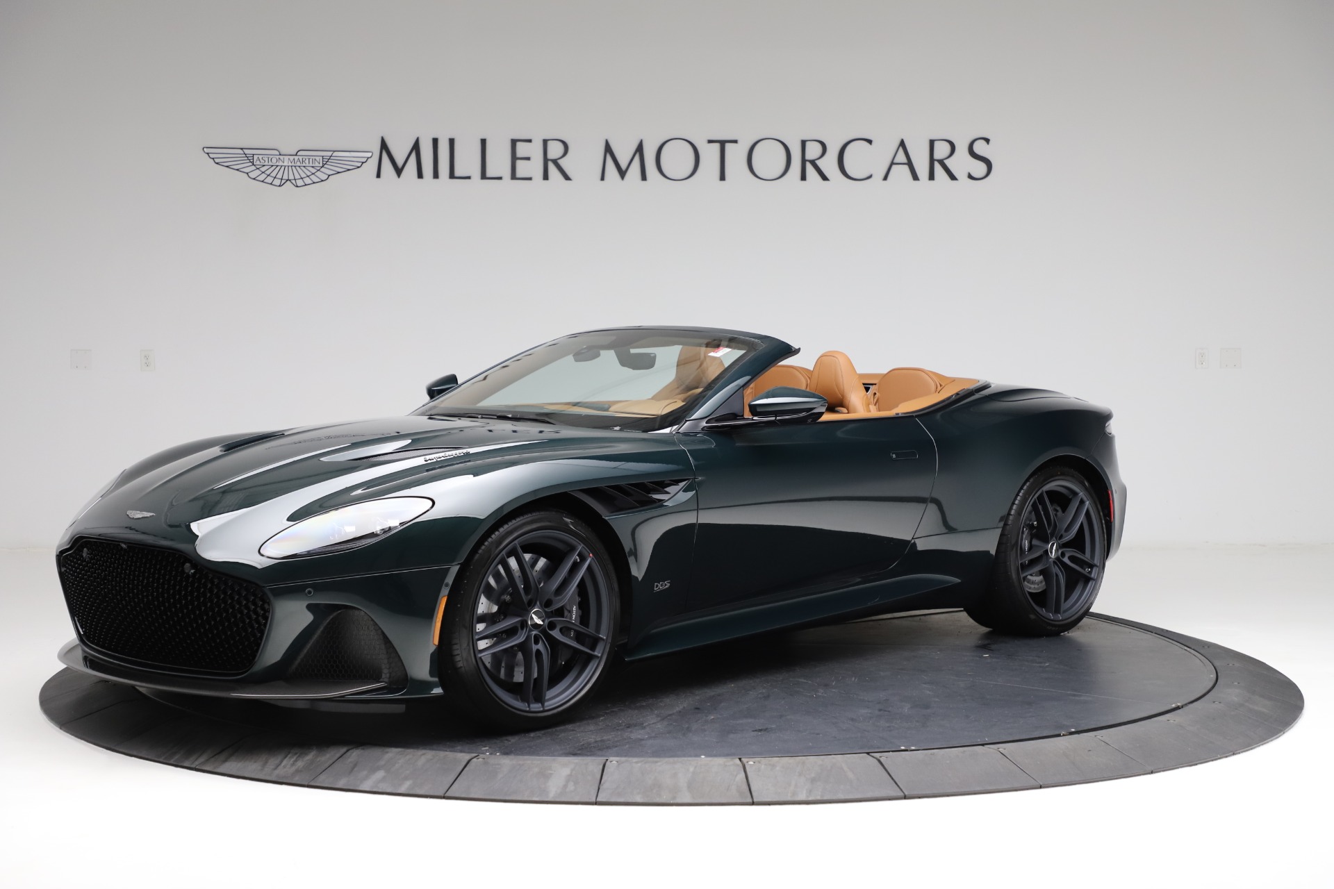 New 2021 Aston Martin DBS Superleggera Volante for sale $392,916 at Bugatti of Greenwich in Greenwich CT 06830 1