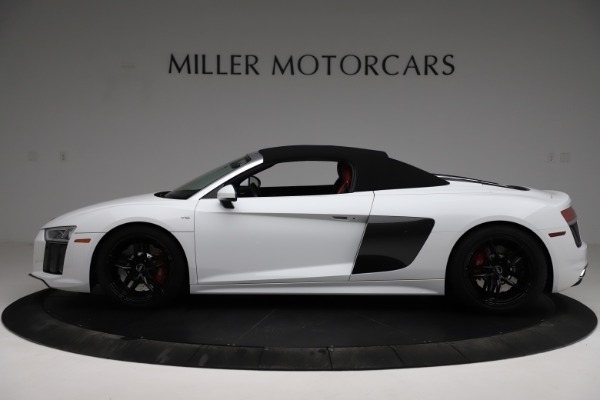 Used 2018 Audi R8 Spyder for sale Sold at Bugatti of Greenwich in Greenwich CT 06830 16