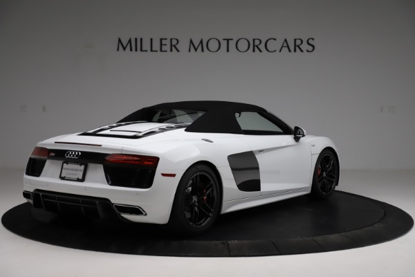 Used 2018 Audi R8 Spyder for sale Sold at Bugatti of Greenwich in Greenwich CT 06830 17
