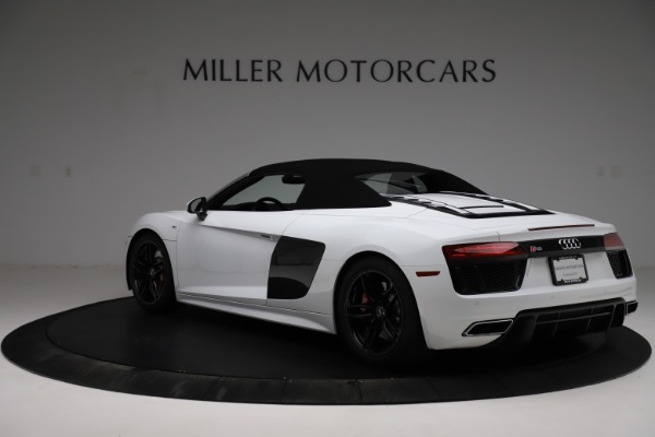 Used 2018 Audi R8 Spyder for sale Sold at Bugatti of Greenwich in Greenwich CT 06830 18