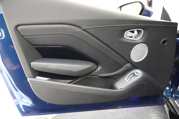 Used 2021 Aston Martin Vantage for sale $134,900 at Bugatti of Greenwich in Greenwich CT 06830 17