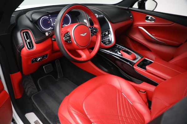 Used 2021 Aston Martin DBX for sale $137,900 at Bugatti of Greenwich in Greenwich CT 06830 13