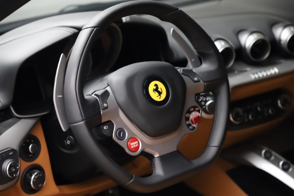 Used 2015 Ferrari F12 Berlinetta for sale $277,900 at Bugatti of Greenwich in Greenwich CT 06830 18