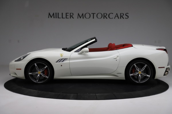 Used 2014 Ferrari California 30 for sale Sold at Bugatti of Greenwich in Greenwich CT 06830 3