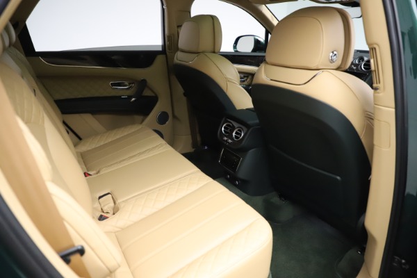 Used 2018 Bentley Bentayga W12 Signature Edition for sale Call for price at Bugatti of Greenwich in Greenwich CT 06830 27