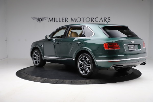 Used 2018 Bentley Bentayga W12 Signature Edition for sale Sold at Bugatti of Greenwich in Greenwich CT 06830 5