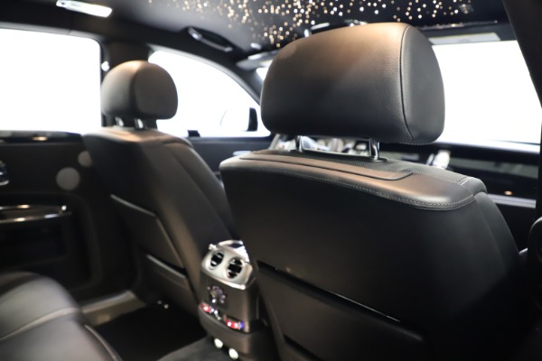 Used 2018 Rolls-Royce Ghost for sale $249,900 at Bugatti of Greenwich in Greenwich CT 06830 19
