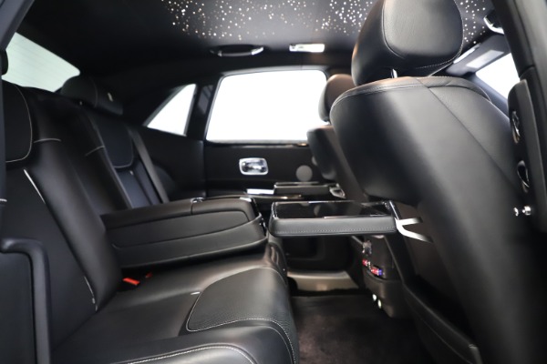 Used 2018 Rolls-Royce Ghost for sale $249,900 at Bugatti of Greenwich in Greenwich CT 06830 24