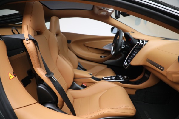 Used 2021 McLaren GT Luxe for sale Call for price at Bugatti of Greenwich in Greenwich CT 06830 26