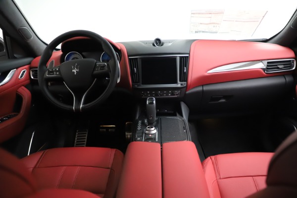 New 2021 Maserati Levante Q4 GranSport for sale Sold at Bugatti of Greenwich in Greenwich CT 06830 15