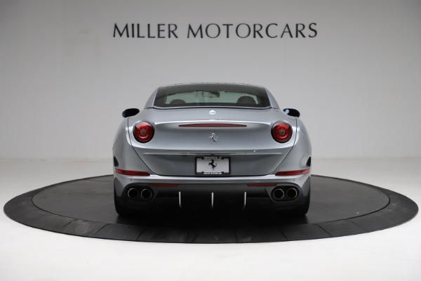 Used 2017 Ferrari California T for sale Sold at Bugatti of Greenwich in Greenwich CT 06830 18
