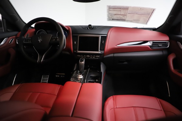 New 2021 Maserati Levante Q4 GranSport for sale Sold at Bugatti of Greenwich in Greenwich CT 06830 16